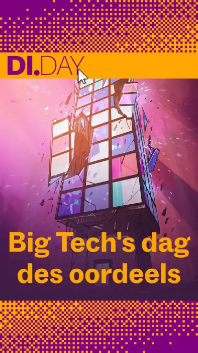 Een gebouw dat op dramatische wijze uit elkaar spat, omringd door rondvliegende glasscherven en een felle roze-paarse lucht. In het midden, met oranje letters, de tekst 'Big Tech's dag des oordeels'. Links boven het DI.DAY logo.